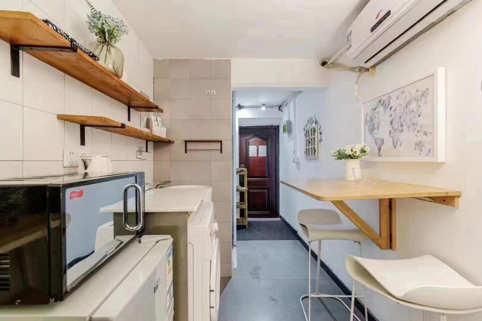 Apartment Alleyway